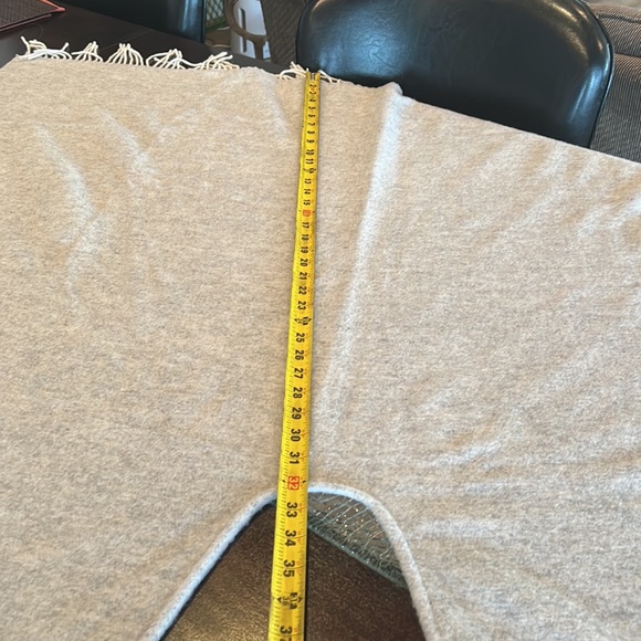 Reversible shawl poncho, one size - Picture 4 of 6